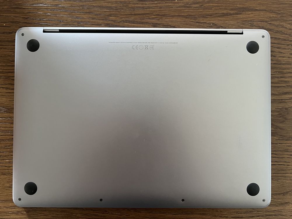 MacBook Pro 2016, 13cali, 8GB RAM, 256GB