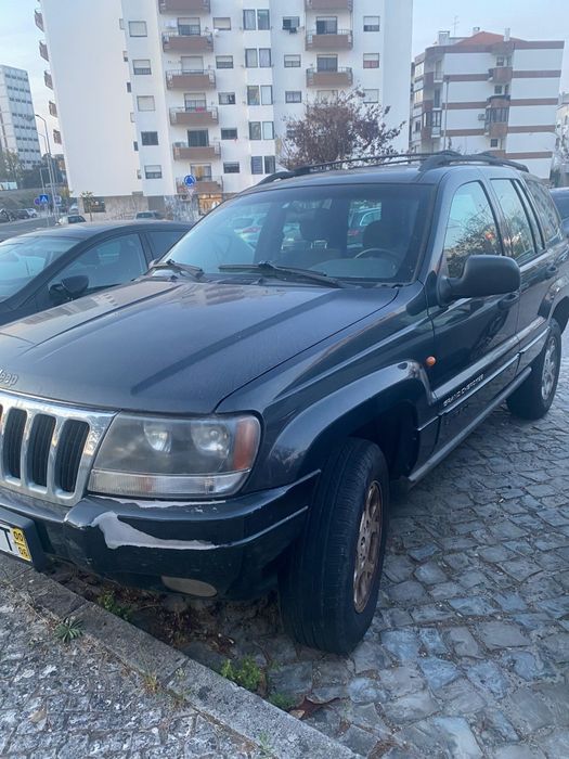 Jeep Grand Cherokee 3.1  Laredo Avariado