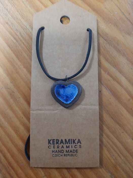 Colar com coração azul, em cerâmica, feito à mão, República Checa