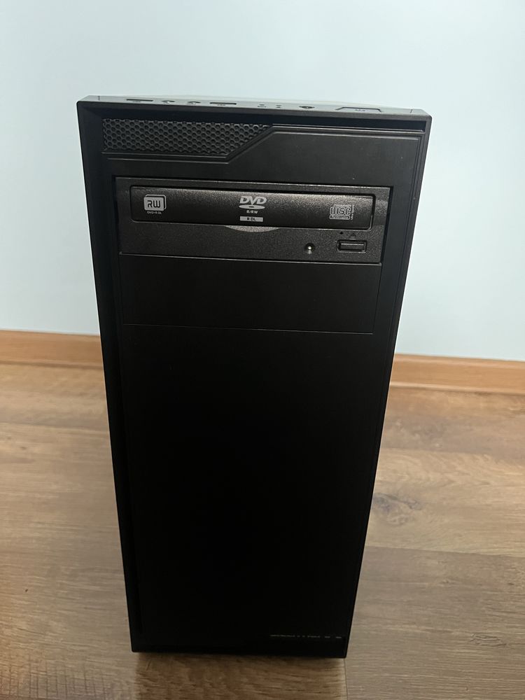 Komputer Intel Core i5 7400 3.00GHz,  pamieć RAM 8GB DDR4 17000 DIMM