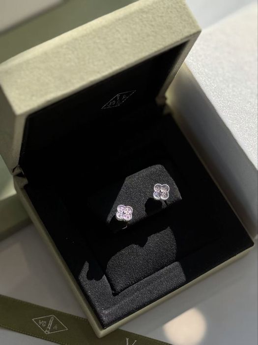 Серьги van cleef