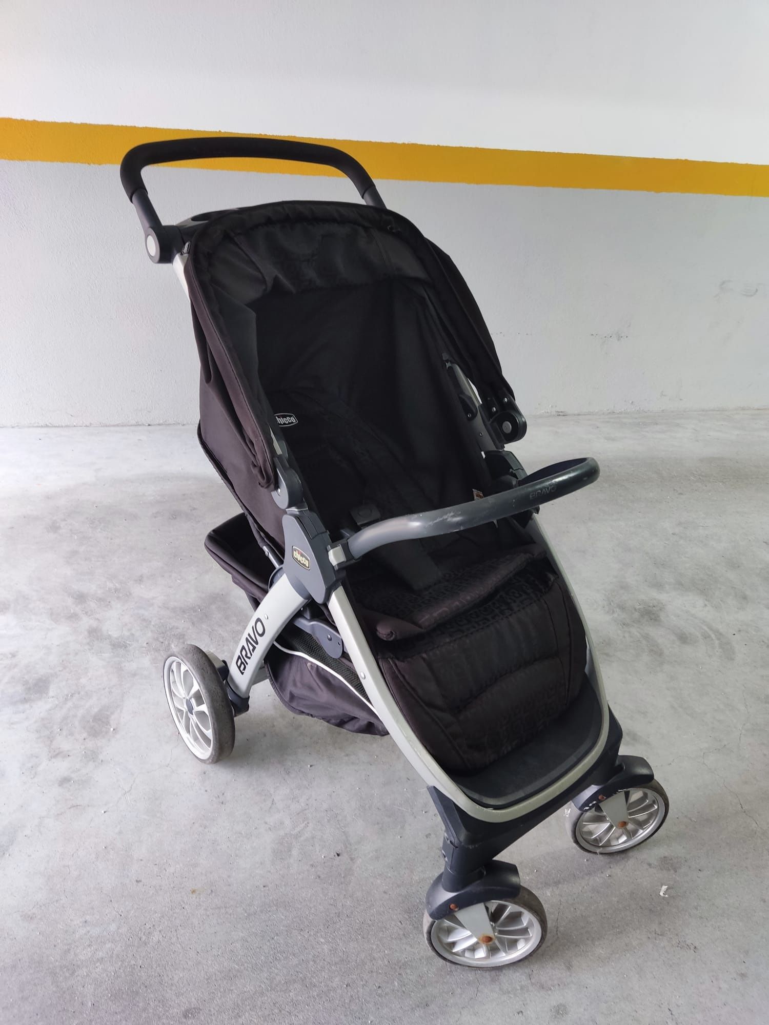 Carrinho bébé chico bravo