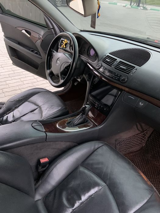 Mercedes-Benz E200 NGT 2005р