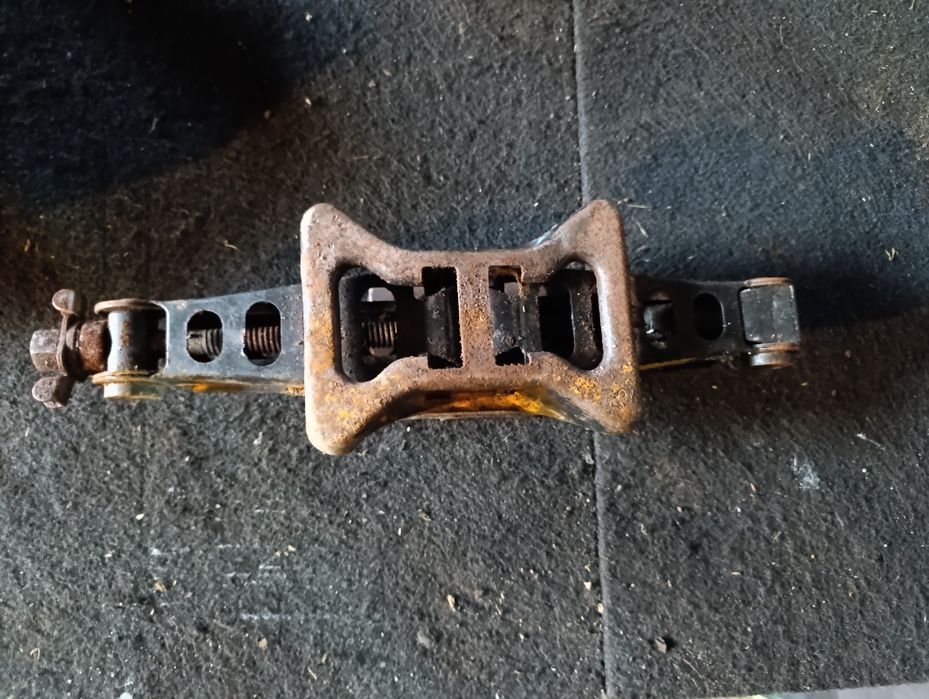 Lewarek podnośnik koła chrysler stratus passat audi golf peugeot citro