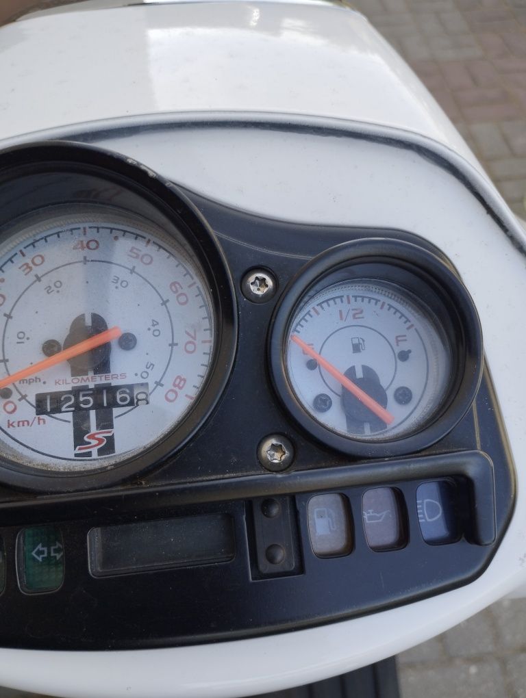 Piaggio Vespa S 50 2T gaźnik 2013r