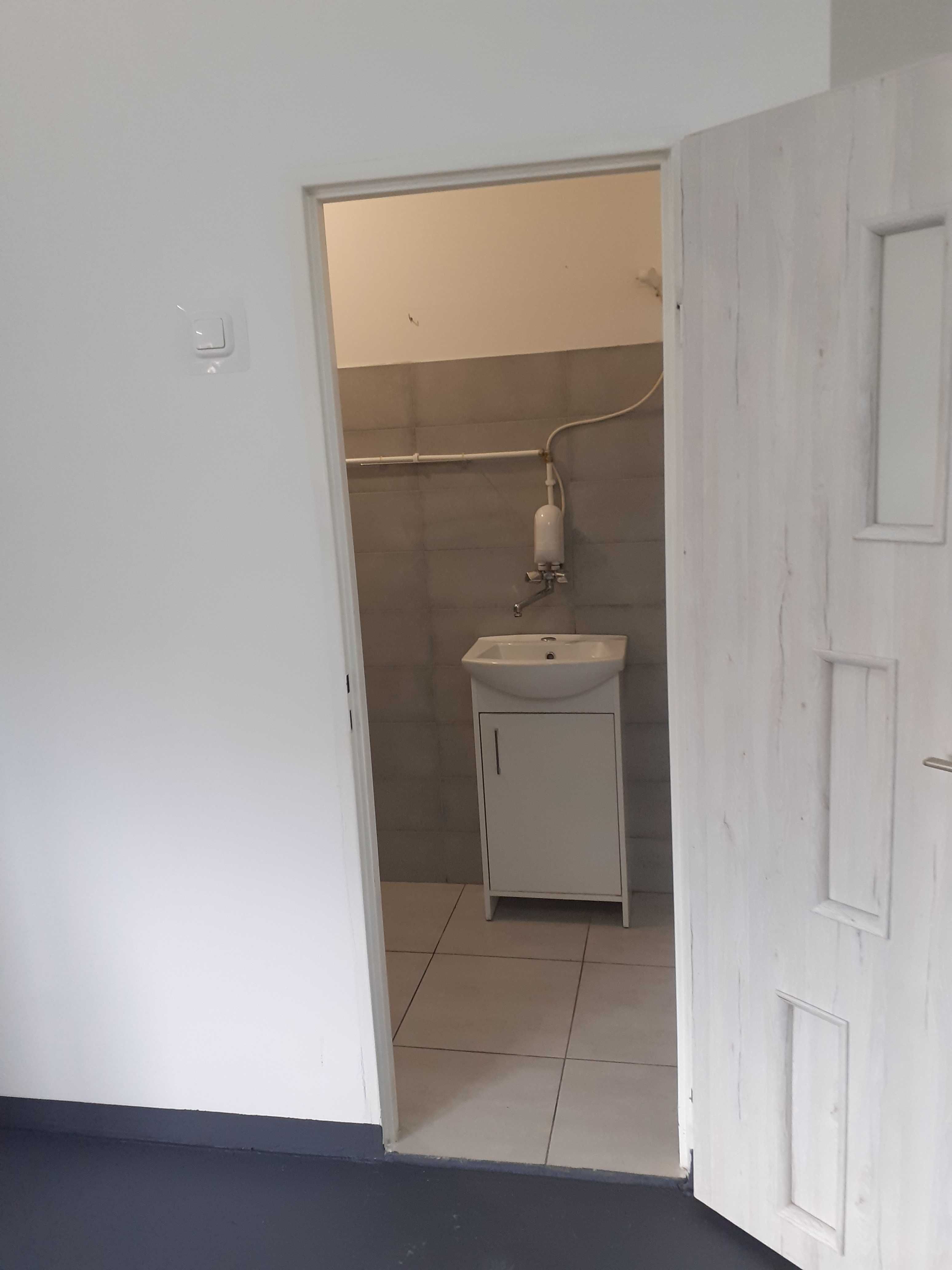 Lokal użytkowy 50 m2  Piekoszowska