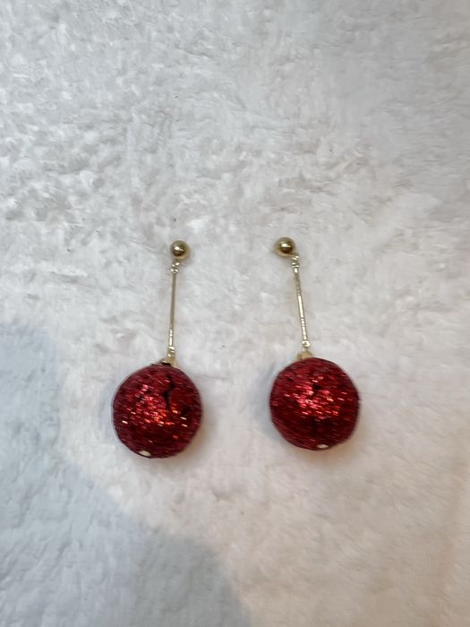 Kolczyki czerwone bombki