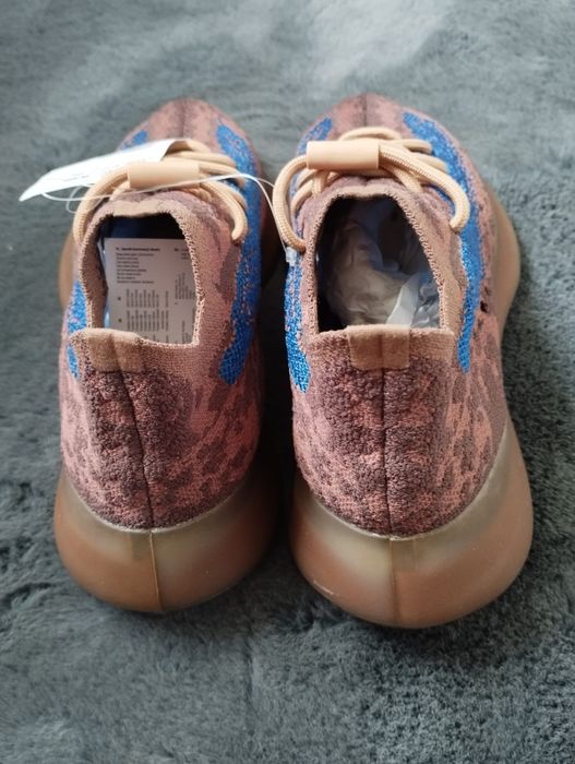 Buty adidas YEEZY BOOST 380