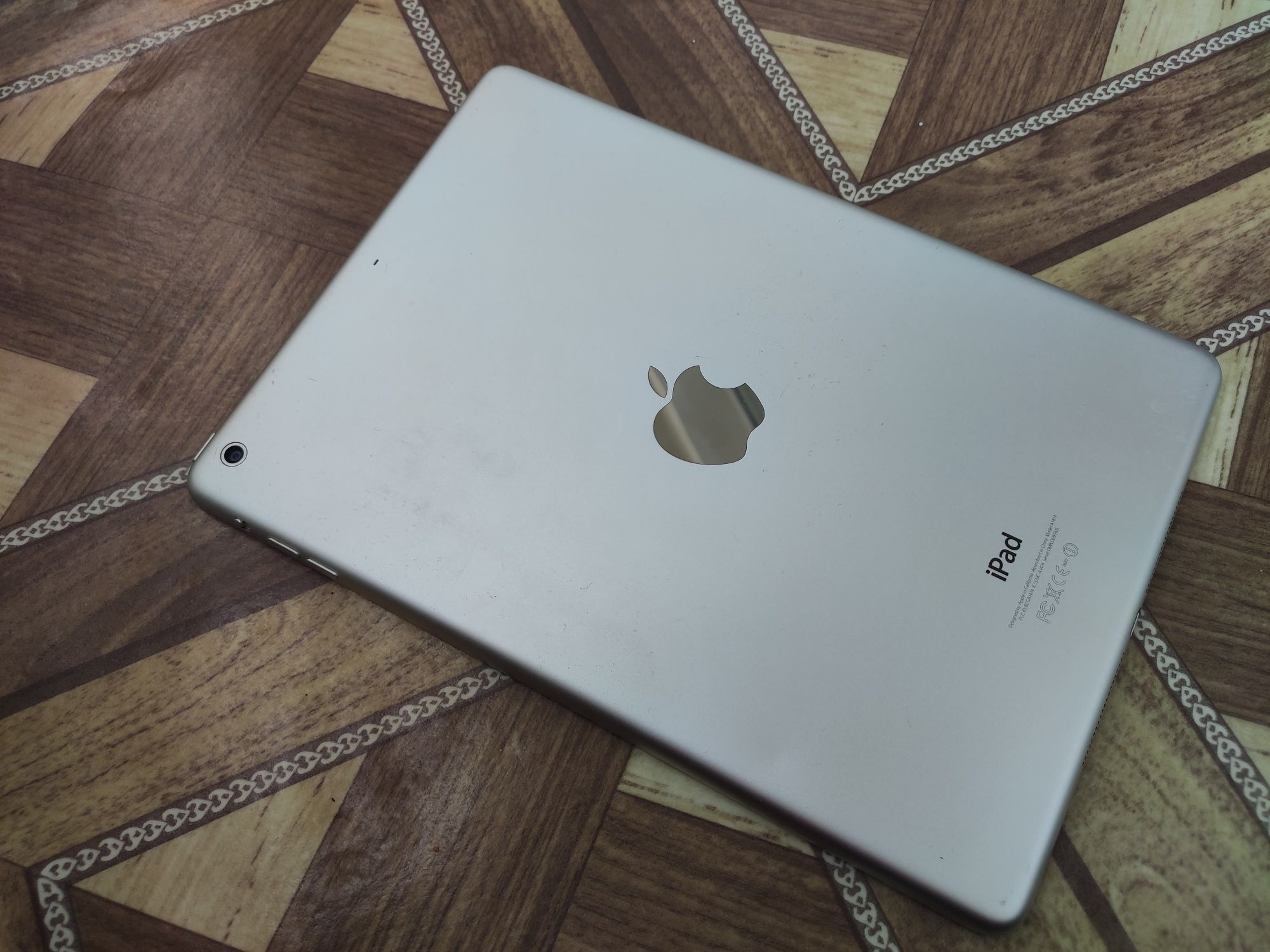 Ipad Air // Айпад Эир 32GB