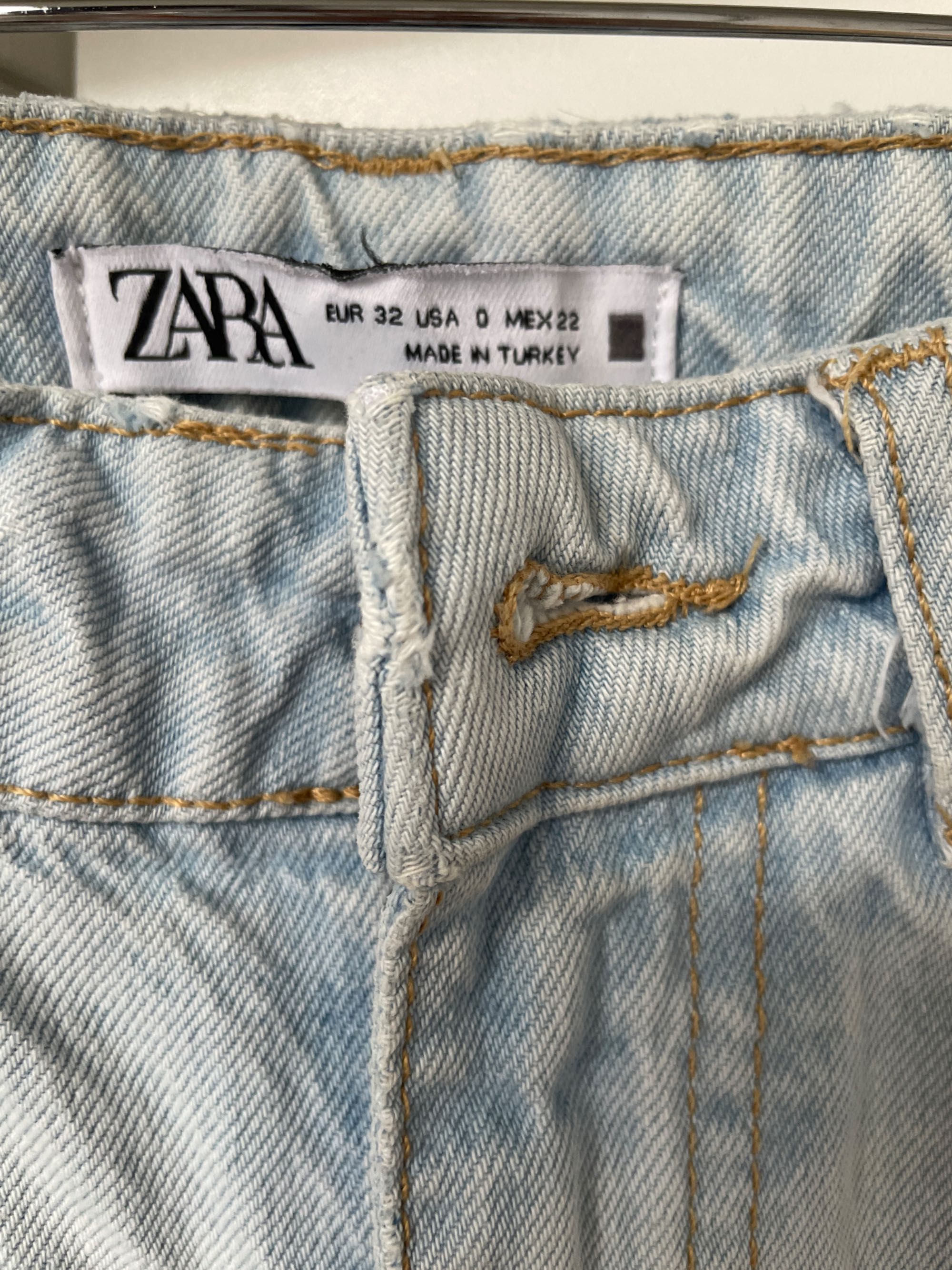 High waisted Jeans Zara