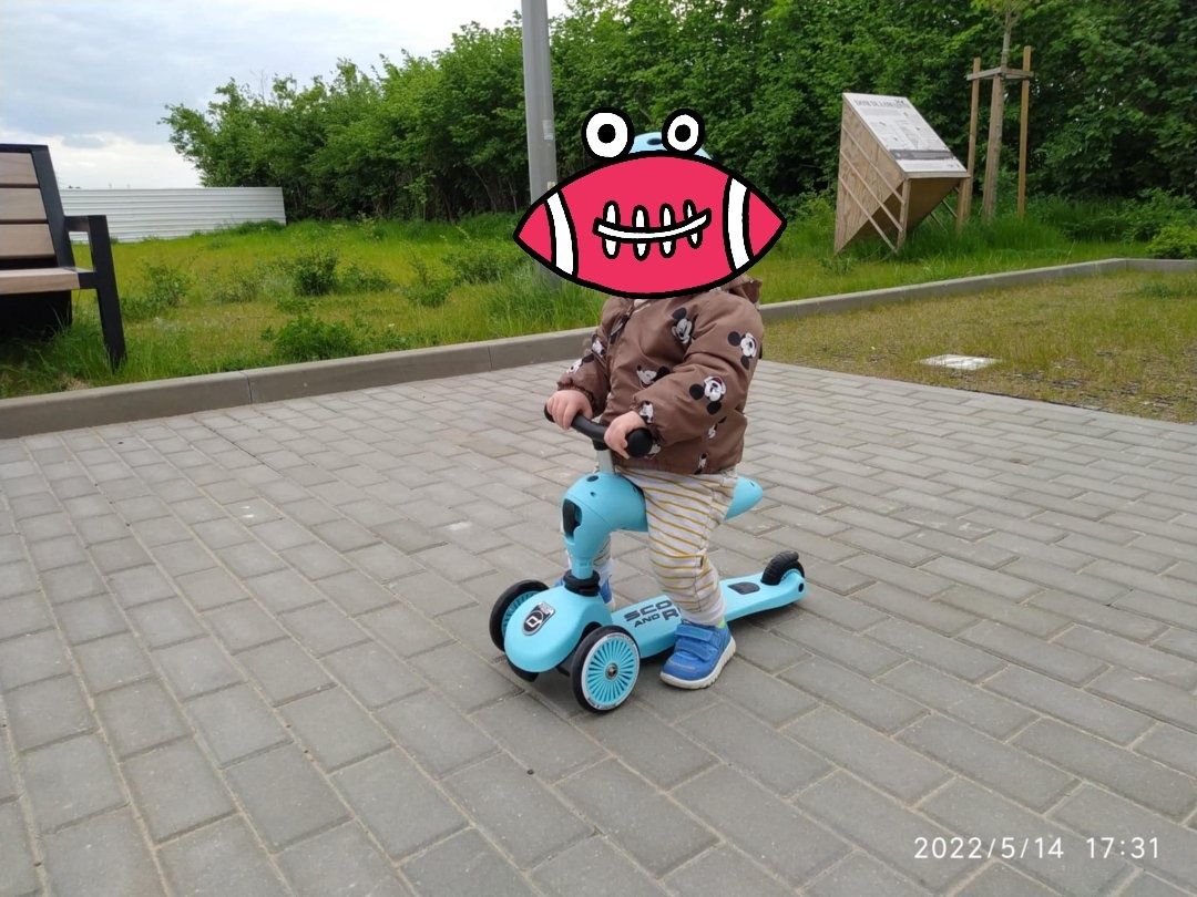 Jeździk i hulajnoga 2 w 1 Scoot and ride Kolor niebieski Stan bardzo d