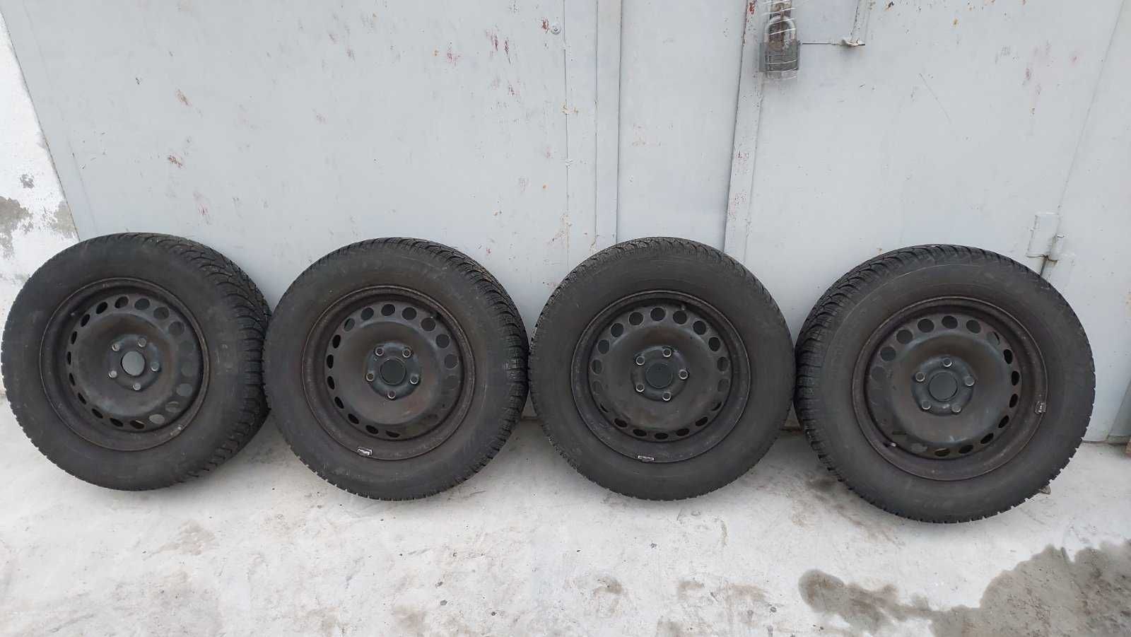 Диски VW R15 5x112 з шинами Fulda 195 65 15 з Німеччини