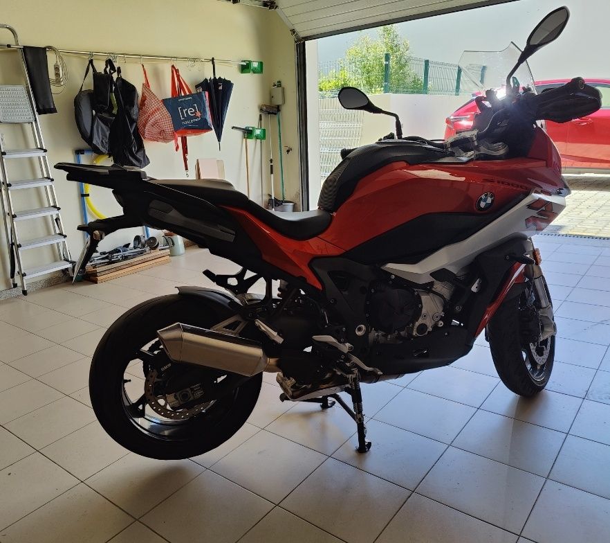 BMW S1000XR 9500Kms