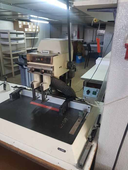 Máquina furar 2 cabeças. Fresadora copiadora.