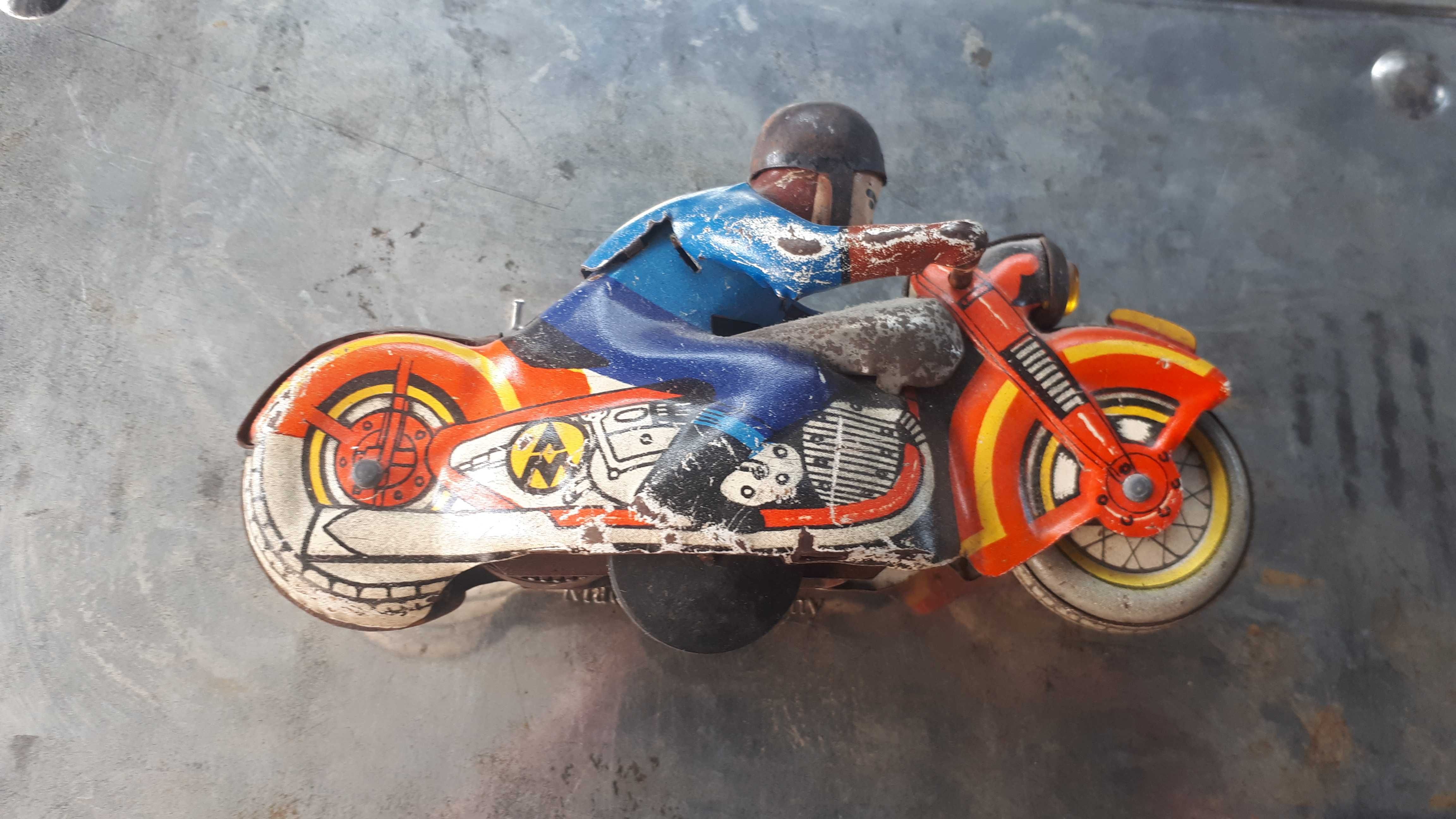 Stary motocykl metalowy PRL model zabawka