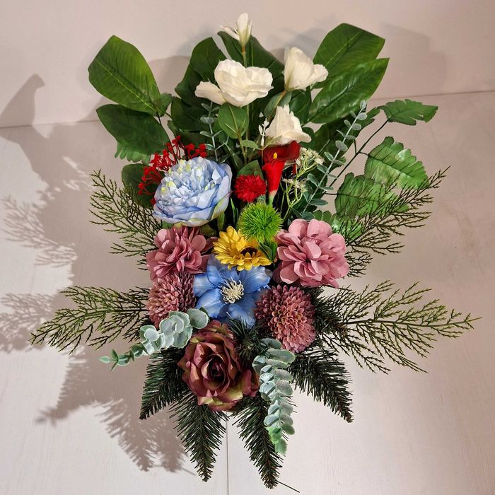 Wiązanki, stroiki na cmentarz, grób - dowóz na terenie Wrocławia