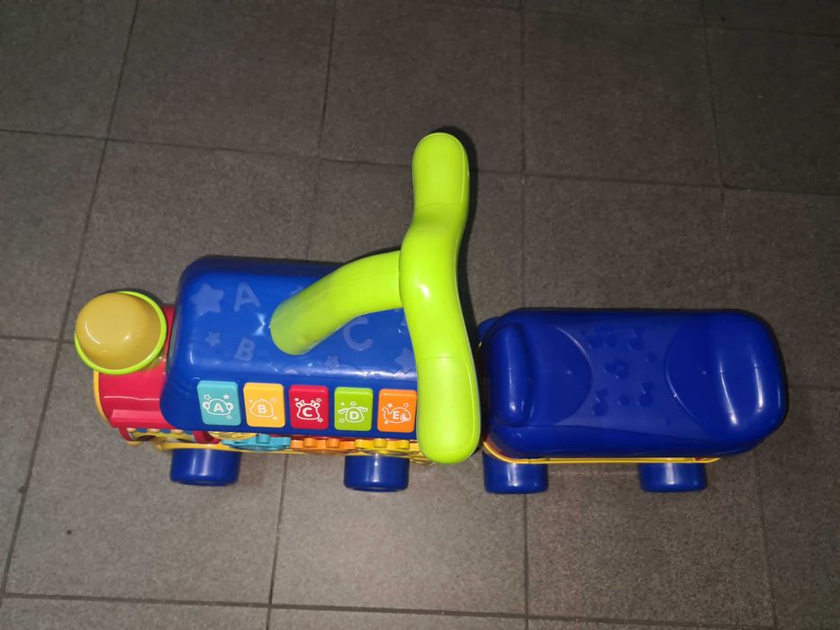 Comboio interativo criança