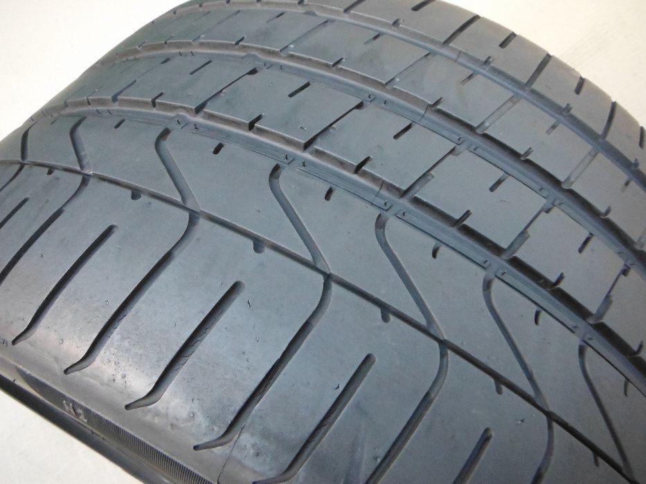 Opona Letnia 305/30/19 Pirelli P Zero 2012r 6,3mm