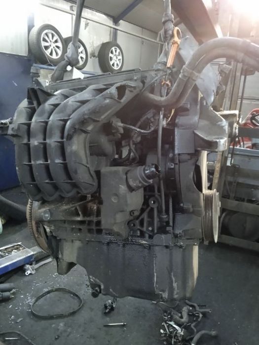 SILNIK GOLF IV 1.4 16V AKQ