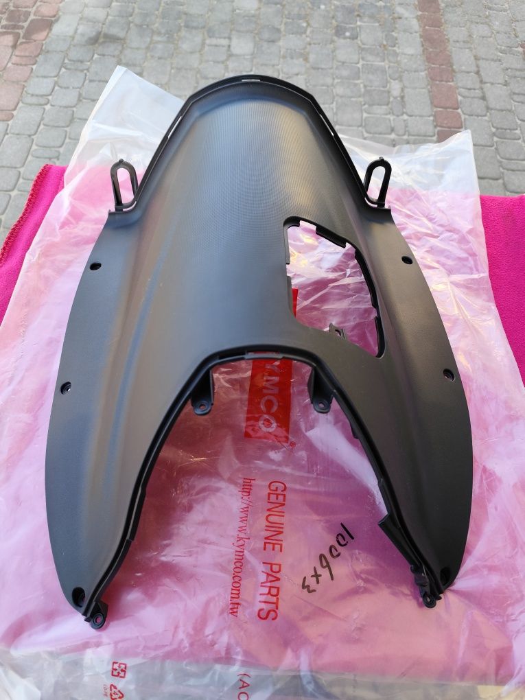 Osłona kolan kokpit tunel Kymco People GTI 125/300