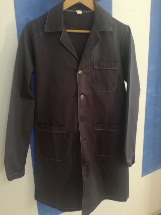 Batas em sarja cinza