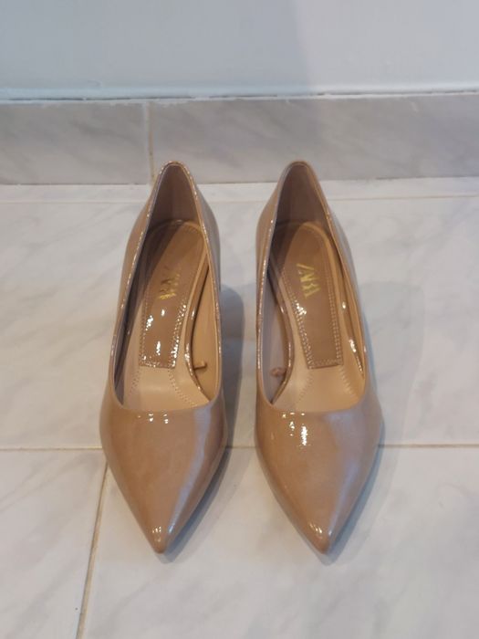 Sapatos salto médio ZARA tamanho 37 (nunca usados)