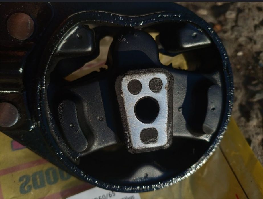 Подушка двигателя 2108-2115, 2110-12 БРТ оригинал