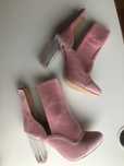 Eleganckie buty na przezroczystym obcasie w rozmiarze 37,5
