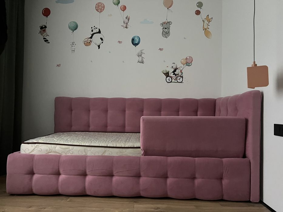 Новинка! Продається трьохкімнатна  квартира по вул.Грушевськог