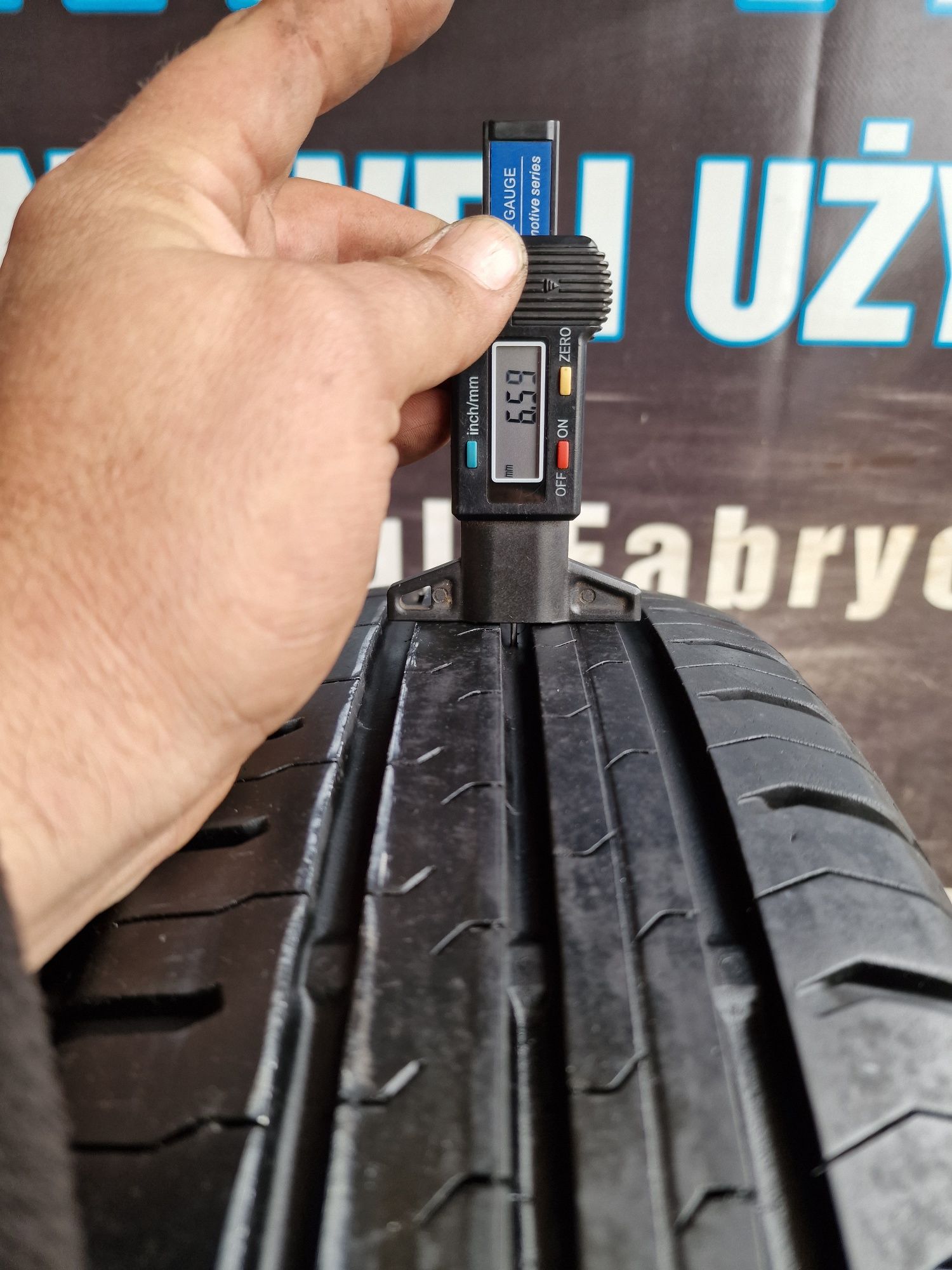 Opony letnie 165/70/14 Continental Para