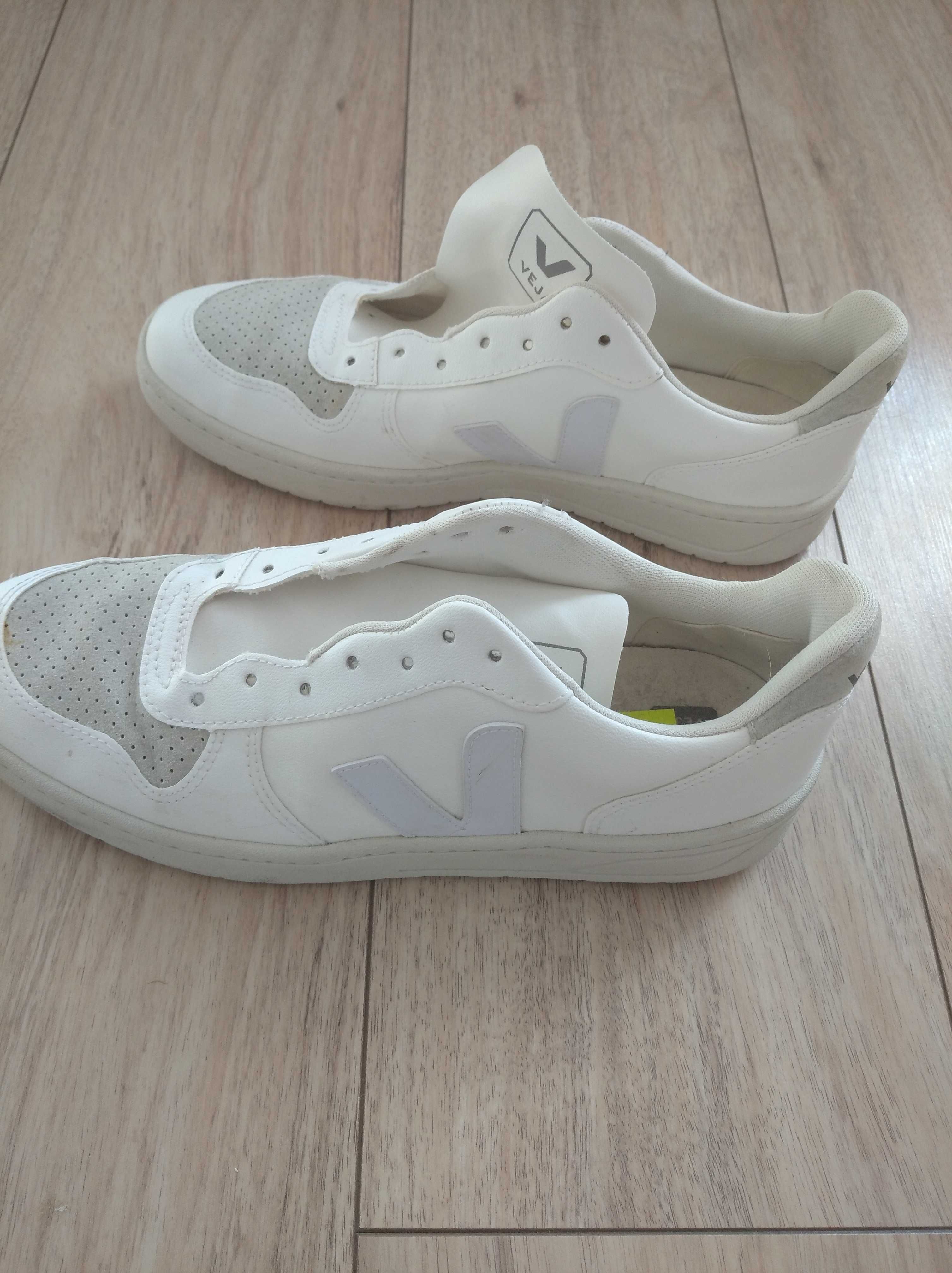 Butu damskie sportowe roz.42