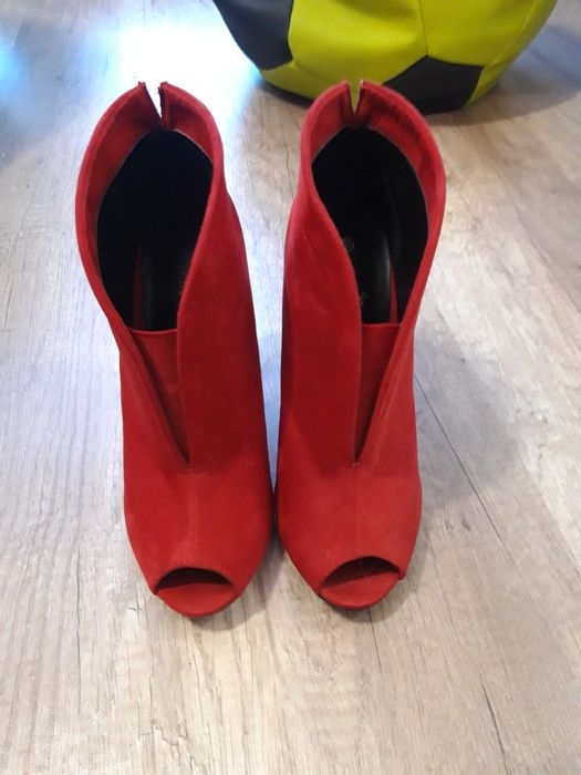 Buty szpilki damskie 37 CCC