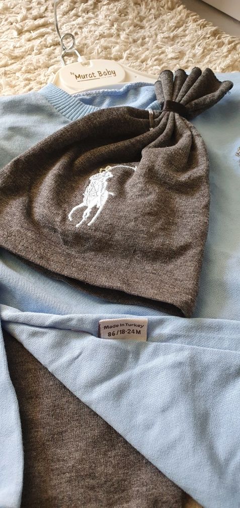 Костюм на мальчика (86см)