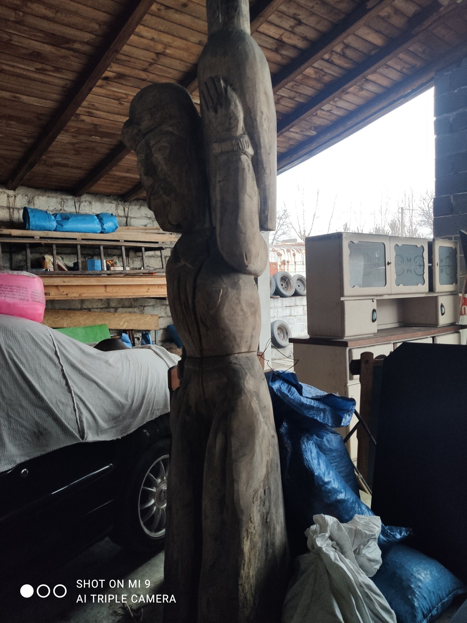 Rzeźba z pnia lipy  wys 250 cm