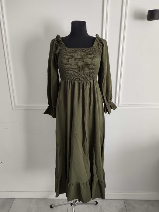 Oliwkowa khaki maxi sukienka, marszczona i z falbanami, długa do koste