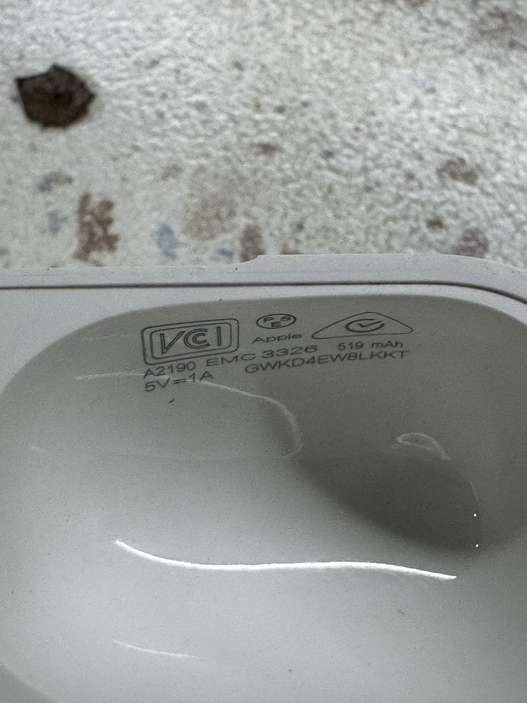 Кейс AirPods pro A2190 оригінал