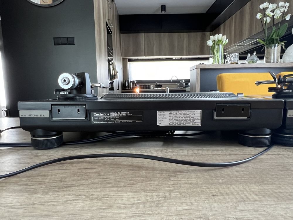 2x Technics sl 1210mk2