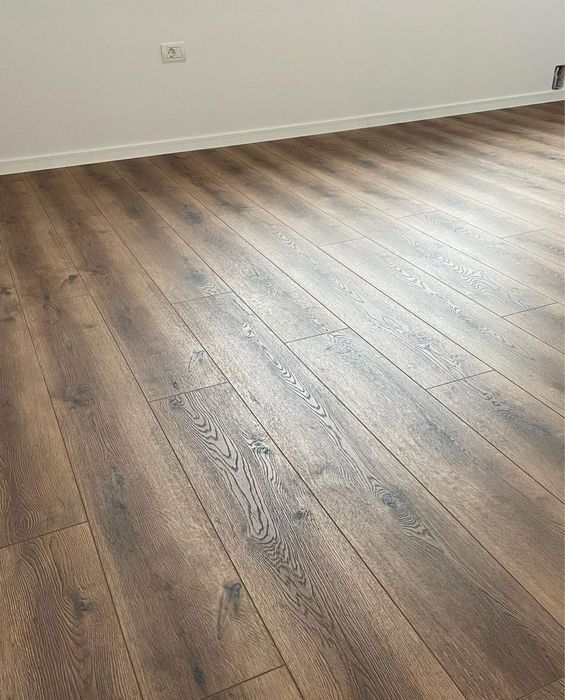 Укладання ламінату, паркетної дошки, вінилу