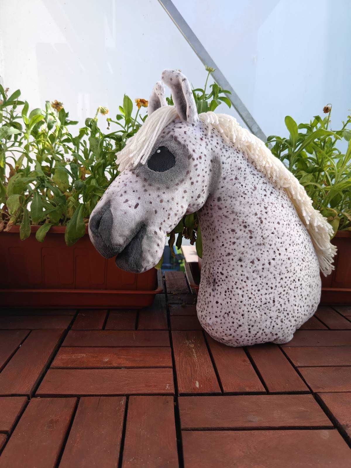 Hobby Horse siwy w hreczke