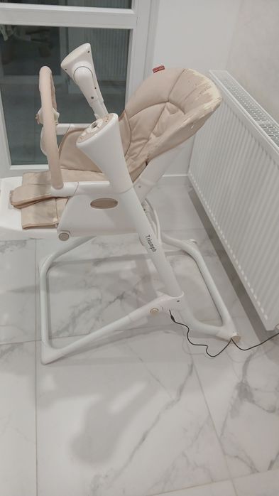 Крісло для годування,крісло гойдалка Carello Triymph