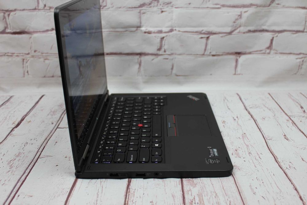Сенсорний ноутбук трансформер Lenovo / i7 / 8 gb / SSD / IPS / FullHD
