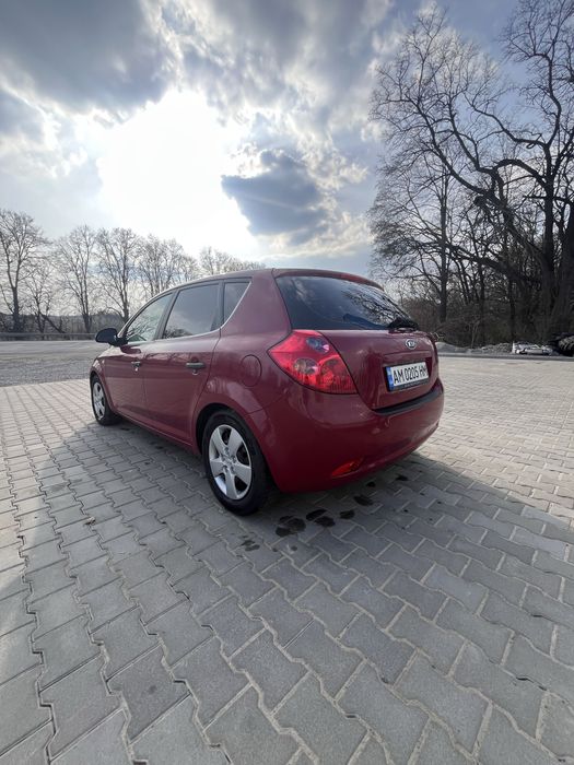 Продам авто Kia Ceed