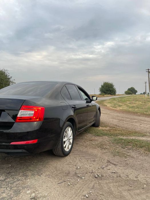 Терміново !!!Школа А7 2013 1,4 бендзин повінстю обслужена