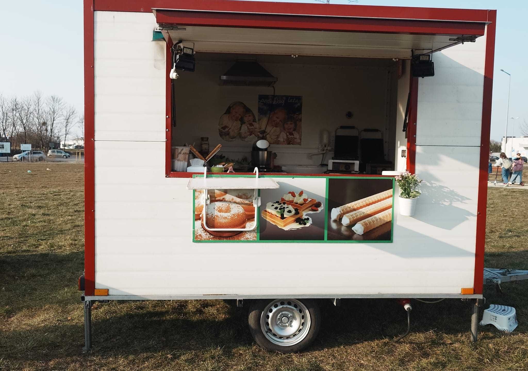 Przyczepa gastronomiczna z wyposażeniem !!!