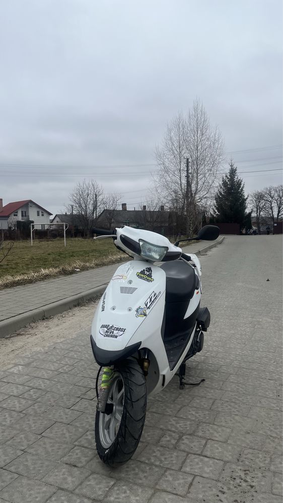 Скутер Suzuki zz inch up sport