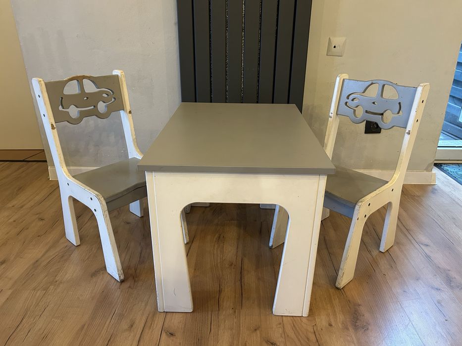 Stolik i dwa krzesełka dla dzieci, otwierany blat 70x50, Rezerwacja
