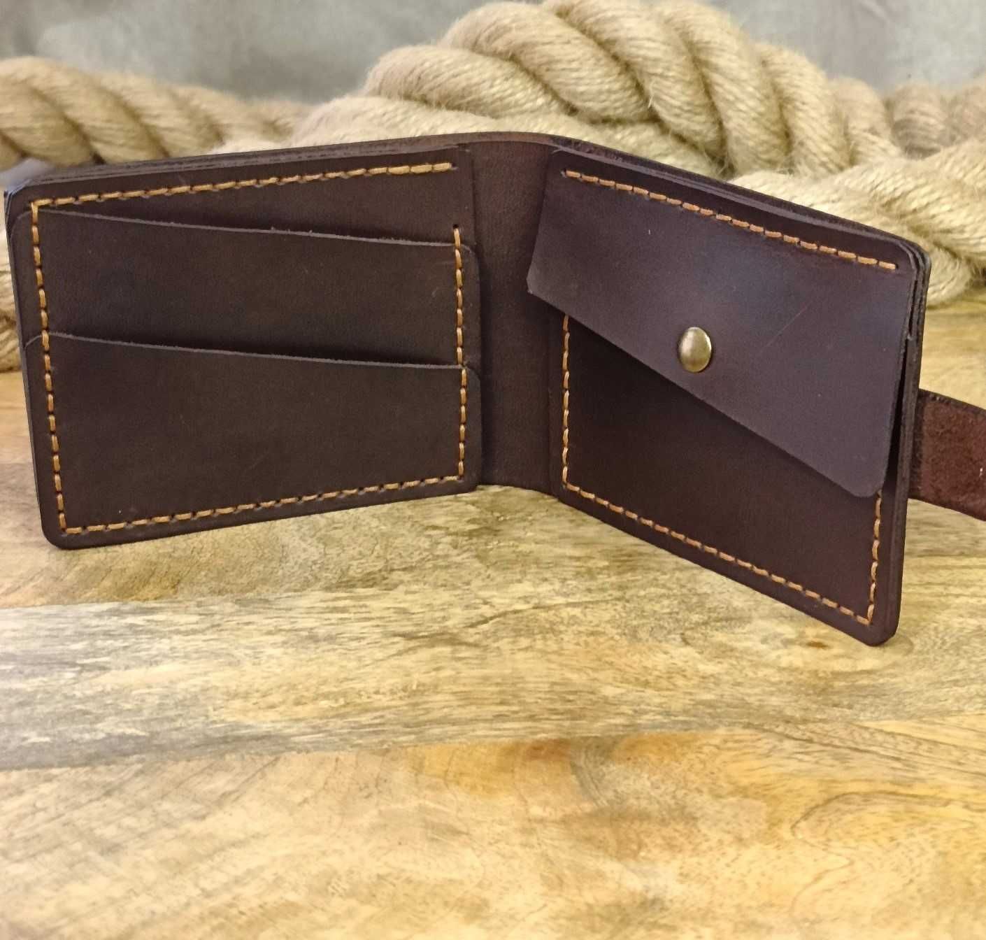 Personalizowany męski portfel skórzany zapinany z grawerem