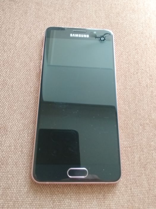 Надійний телефон Samsung  SM-A510F у відмінному стані