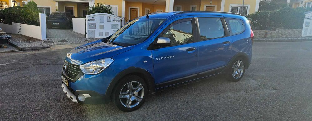 Dacia Lodgy 1.5 Blue dCi 115cv Stepway 7L