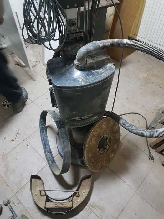 Numatic polerka z odkurzaczem 2005 plus pady i papiery